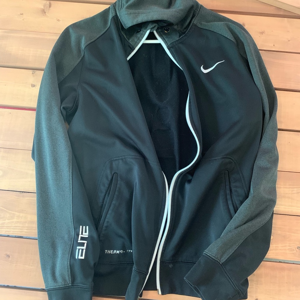 Nike zip up jacket